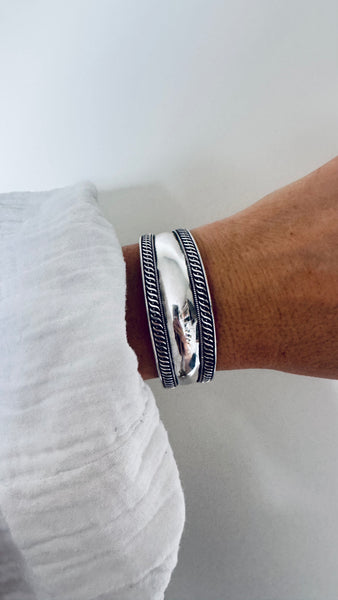 Bunan bangle