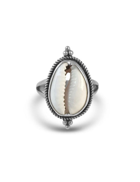 Cowrie ring maat 8
