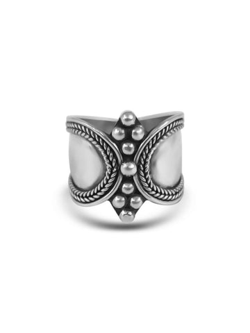 Dotted vashi en de Moondrub ring