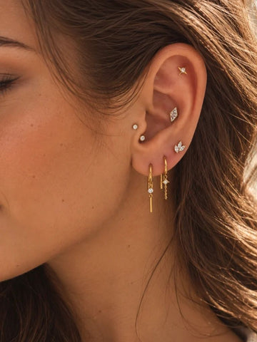 Sari Small Titanium Piercing Goud -1 ST.